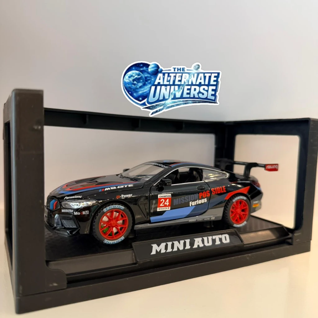 BMW M8 BLACK 1:32 DIE CAST