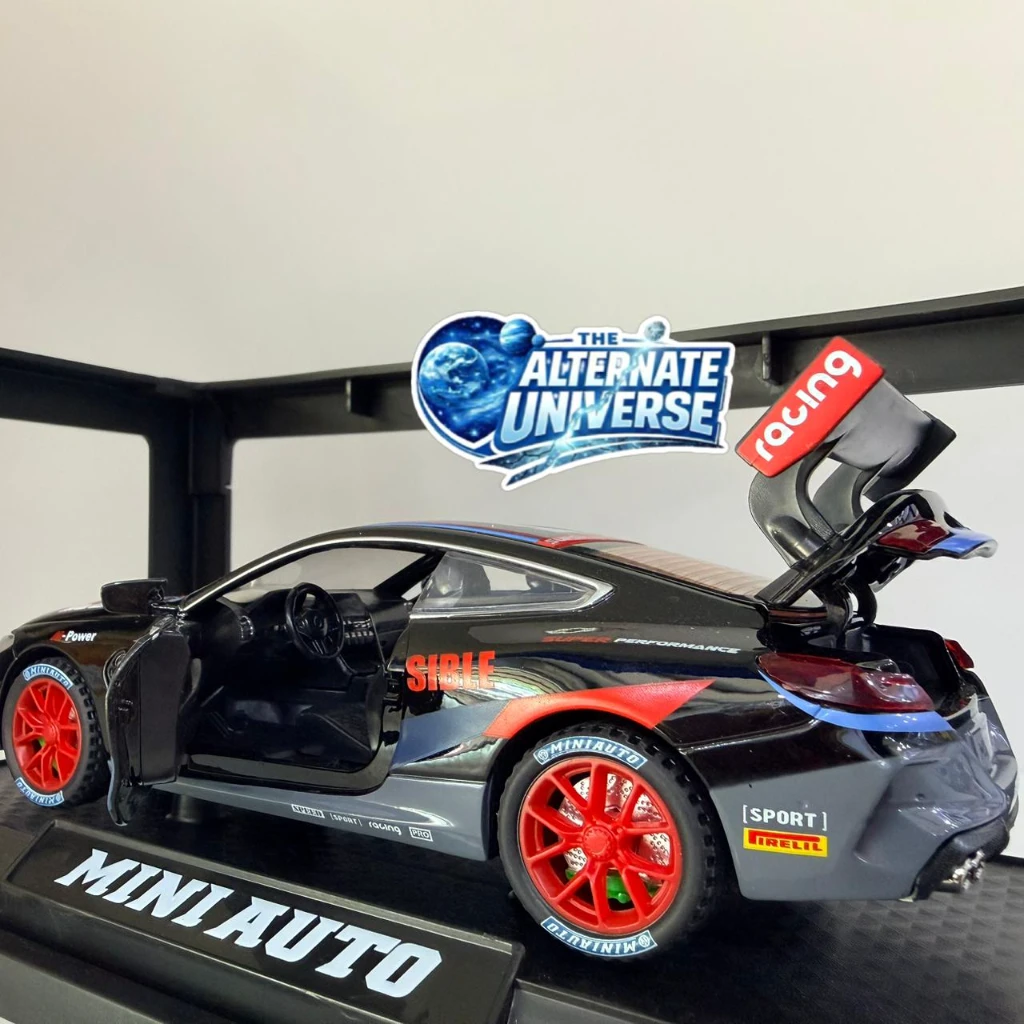 BMW M8 BLACK 1:32 DIE CAST - Image 3