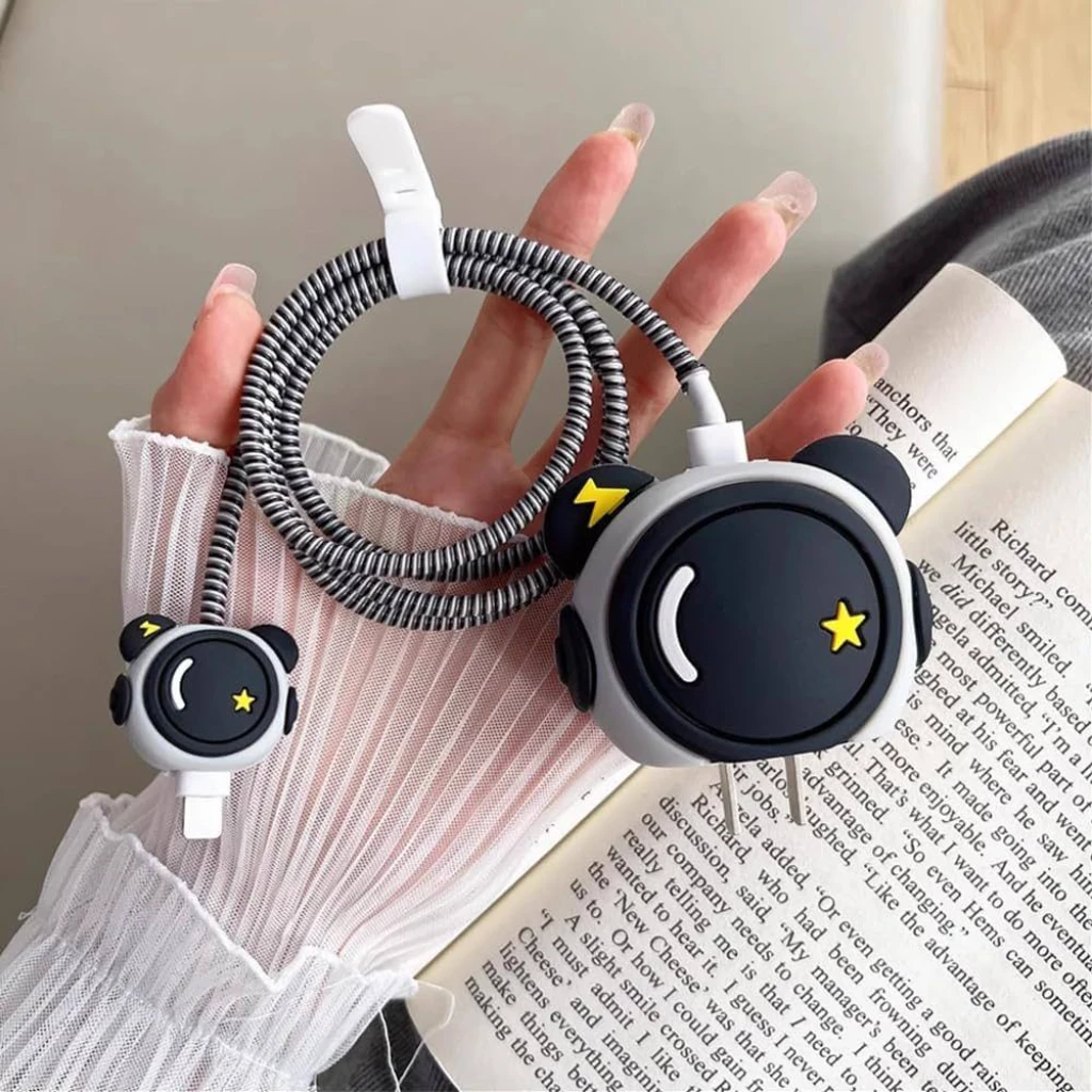 Astronaut Charging Cover
