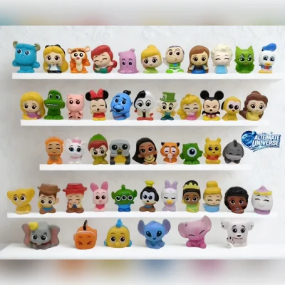 DISNEY MINIATURE SET OF 48