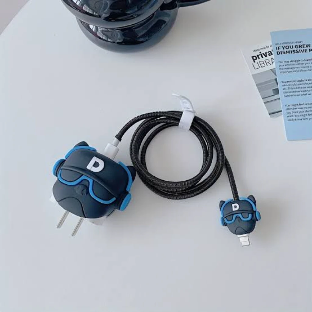 HipHop Dog Blue Charger Cover