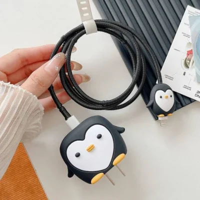Pengu Black Charging Cover
