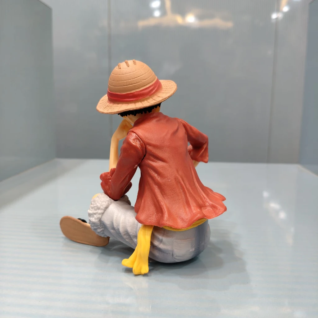 LUFFY SITTING SMILE 15CM - Image 6