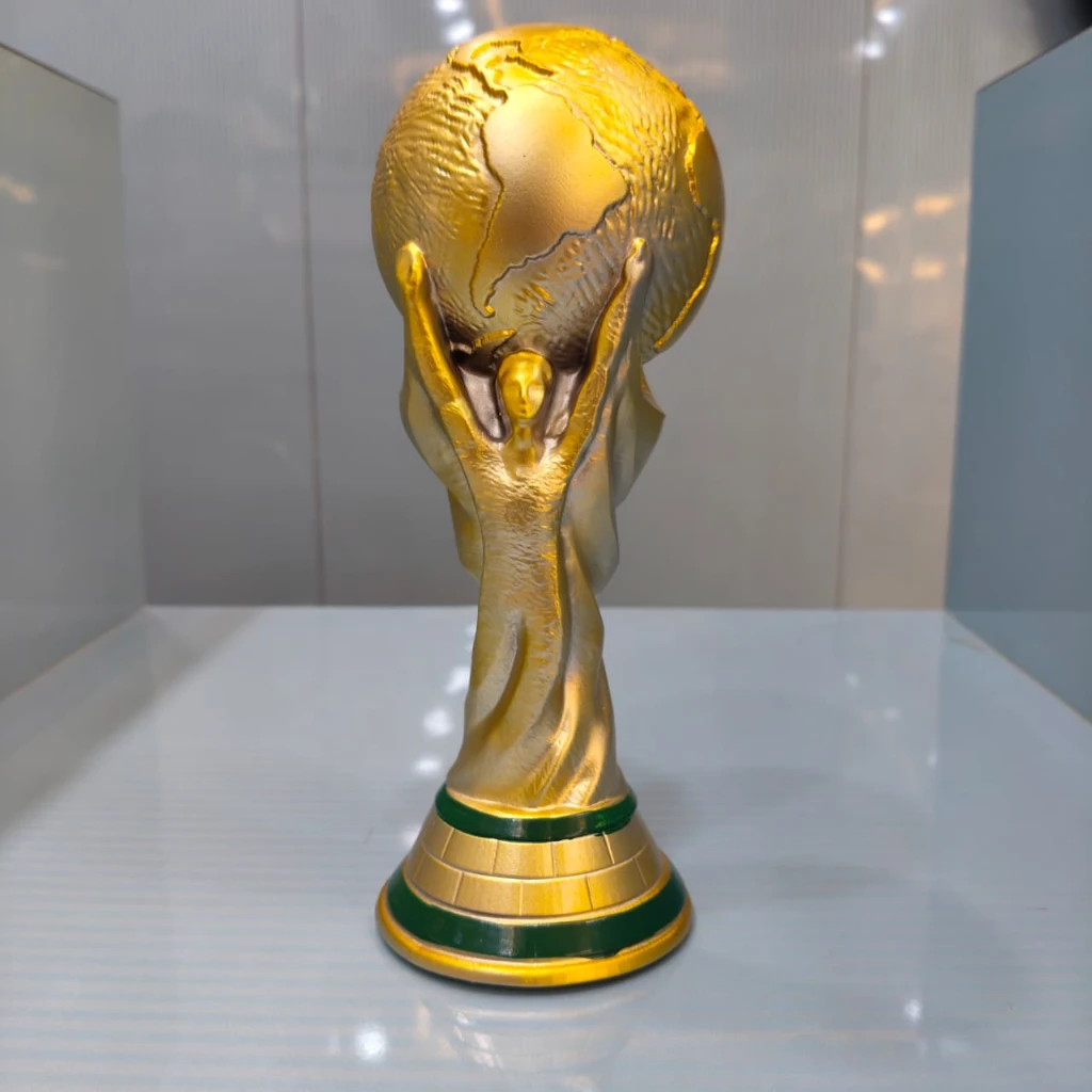 FIFA World Cup Trophy 21cm - Image 4