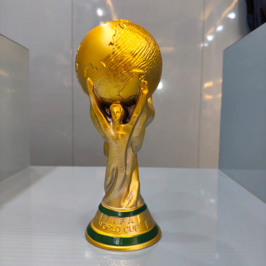 FIFA World Cup Trophy 21cm - Image 3