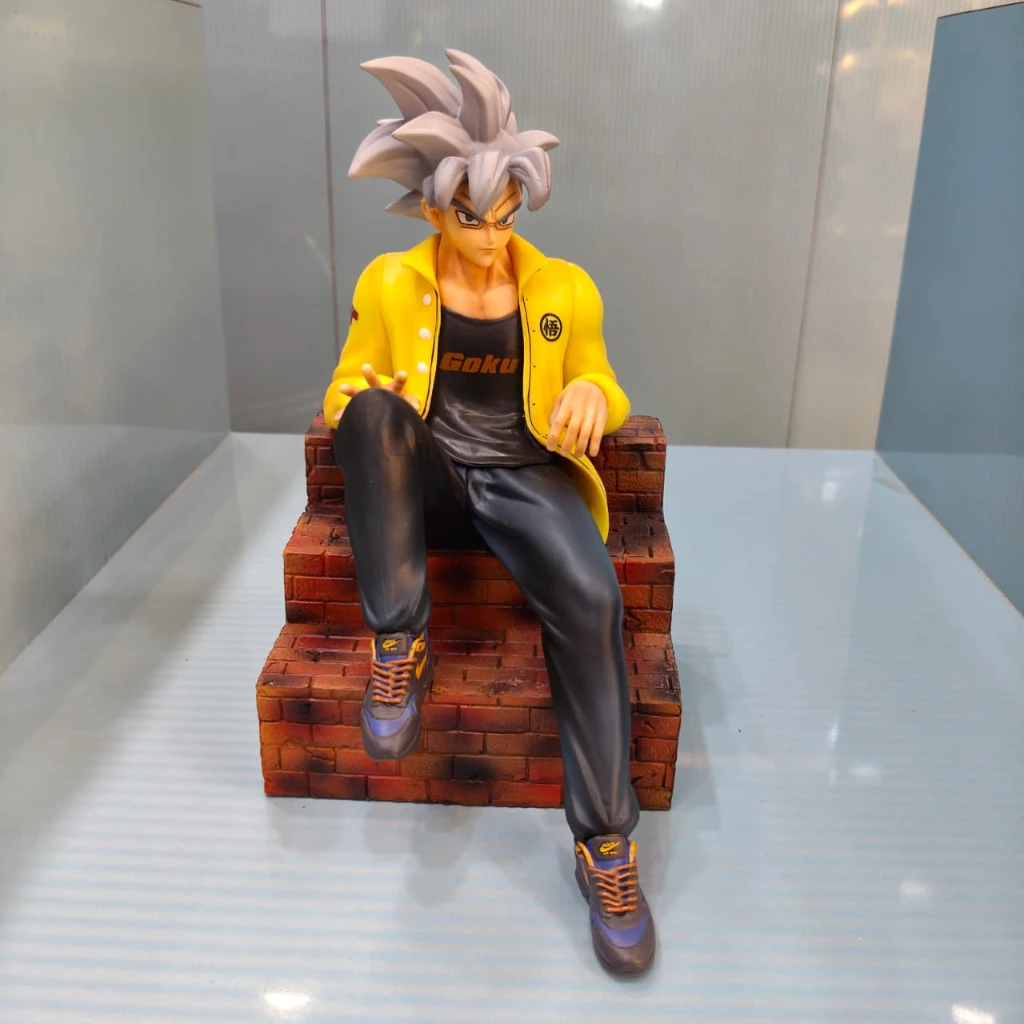 DBZ Sitting Son Goku Figure (Blister + Box) - Image 8