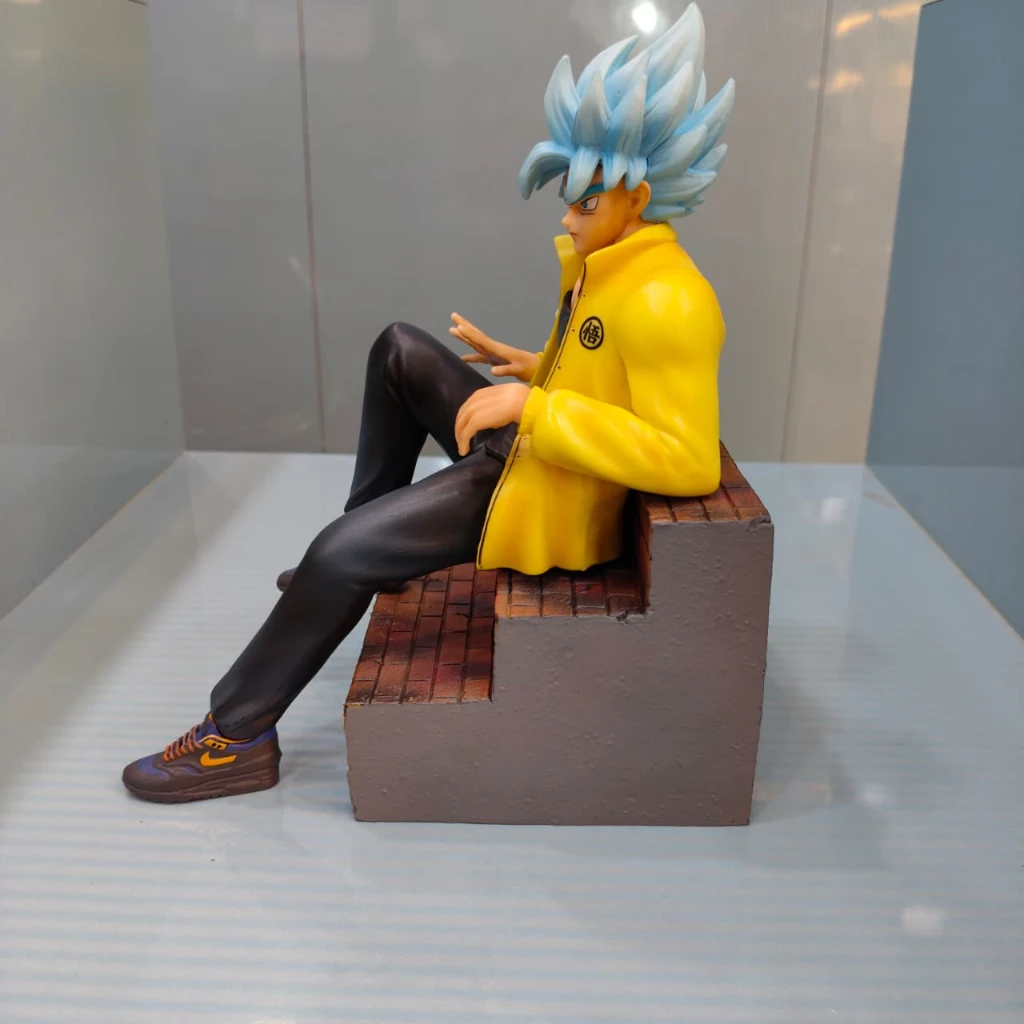 DBZ Sitting Son Goku Figure (Blister + Box) - Image 6