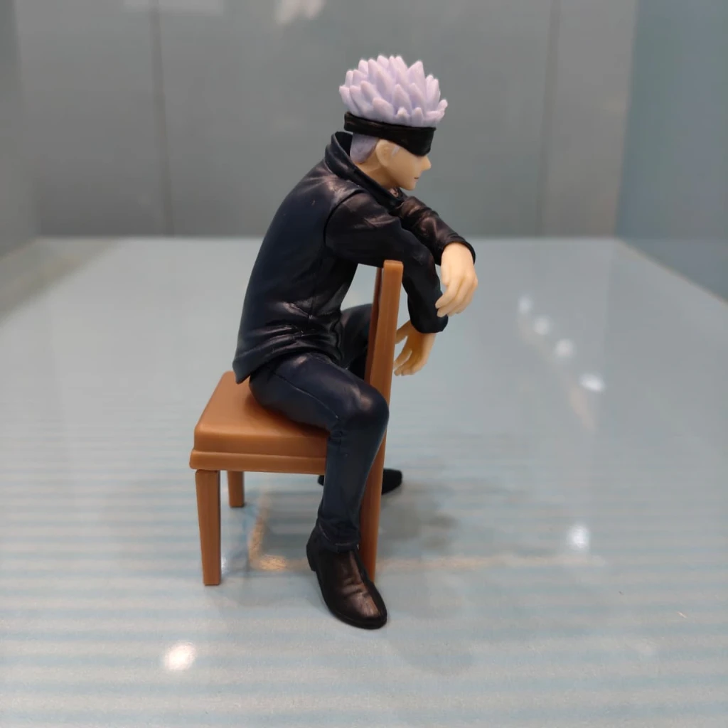GOJO CHAIR FIGURE - Image 4