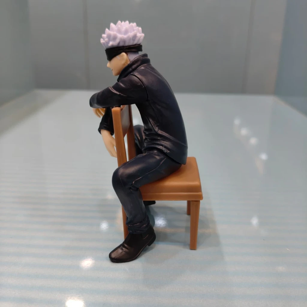 GOJO CHAIR FIGURE - Image 3
