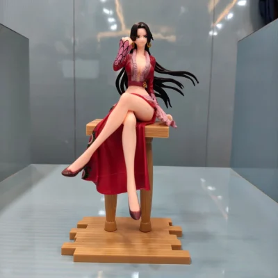 BOA HANCOCK ON TABLE