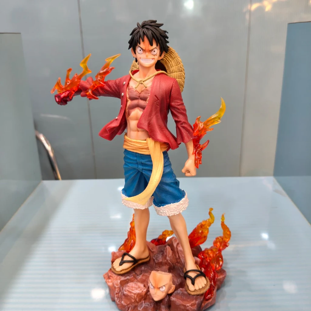 MONKEY D. LUFFY ACTION FIGURE WITH 2 REPLAC EABLE HEADS (26 CM HEIGHT) - Image 2