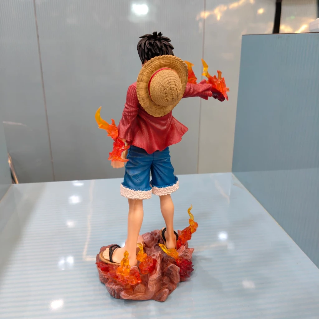MONKEY D. LUFFY ACTION FIGURE WITH 2 REPLAC EABLE HEADS (26 CM HEIGHT) - Image 3