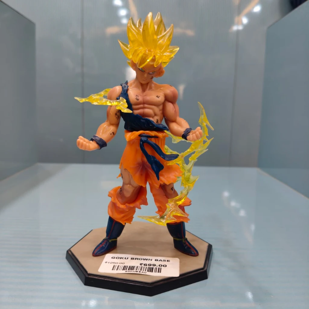 GOKU BROWN BASE FIGURE 18cm