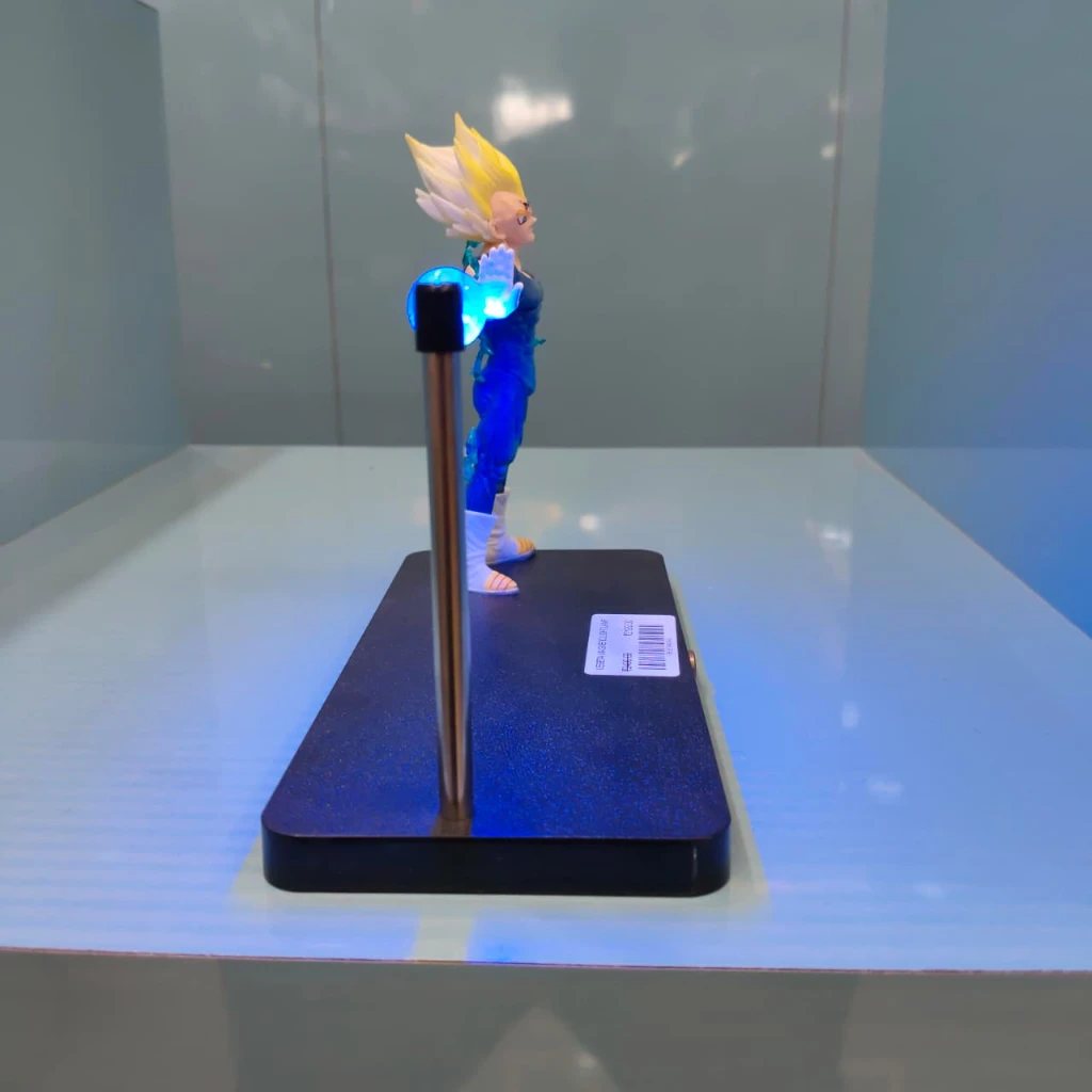 VEGETA MAGNETIC LIGHT LAMP FIGURE - Image 5