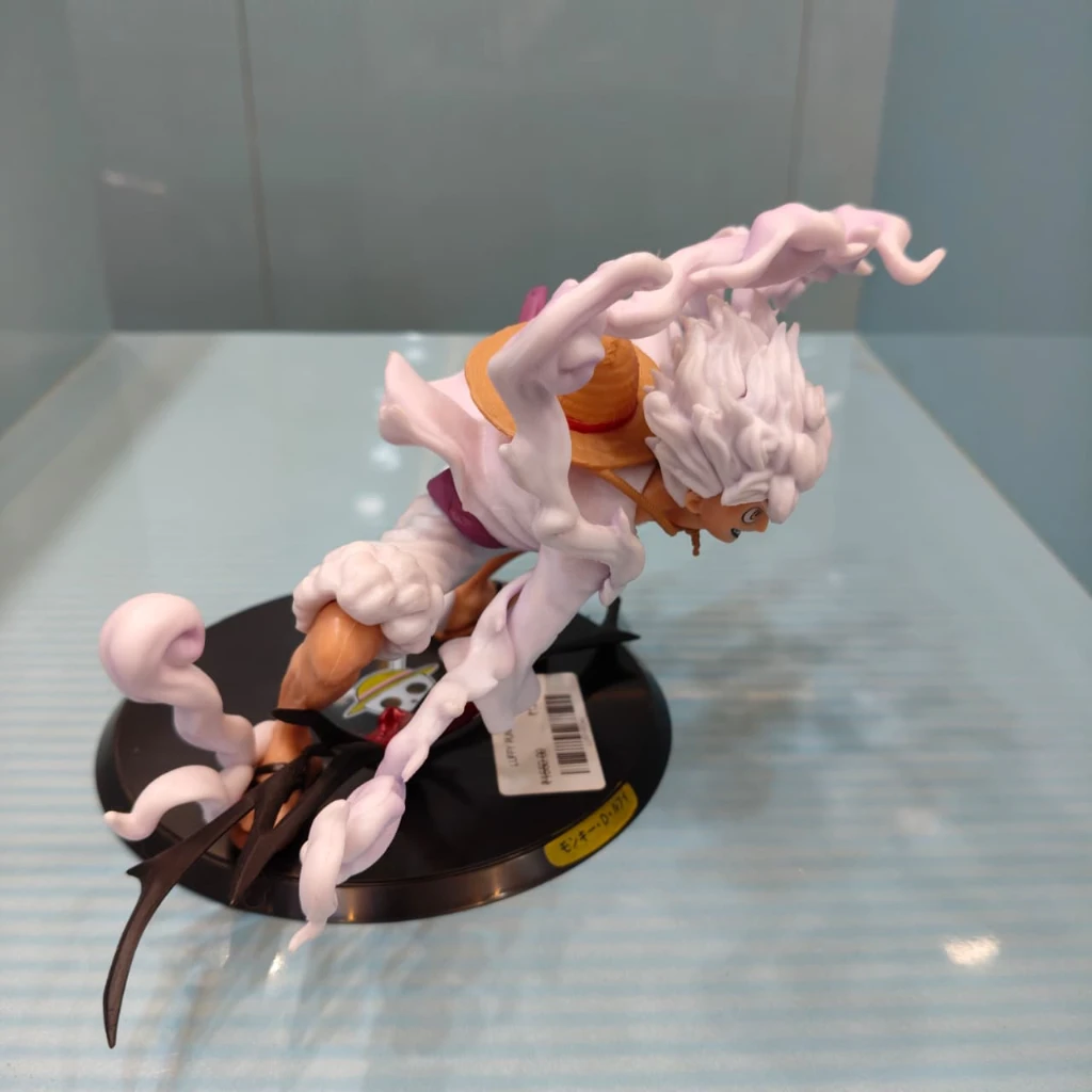 LUFFY PUNCH DOWN FIGURE - Image 4
