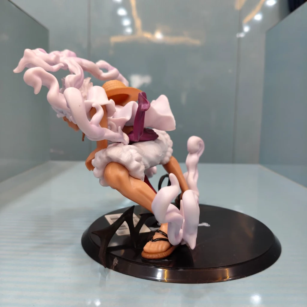 LUFFY PUNCH DOWN FIGURE - Image 6