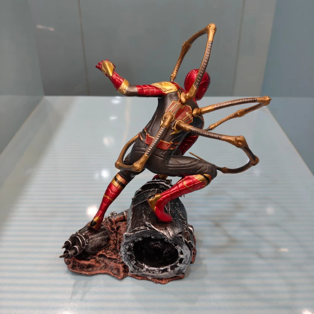 IRON SPIDERMAN FIGURE - Image 3