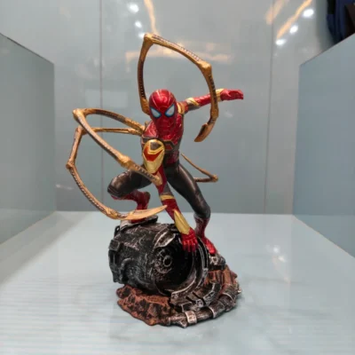 IRON SPIDERMAN FIGURE