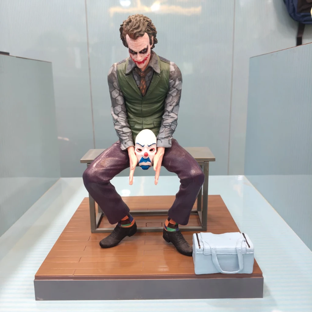 JOKER BIG TABLE FIGURE 30cm with bag and mask