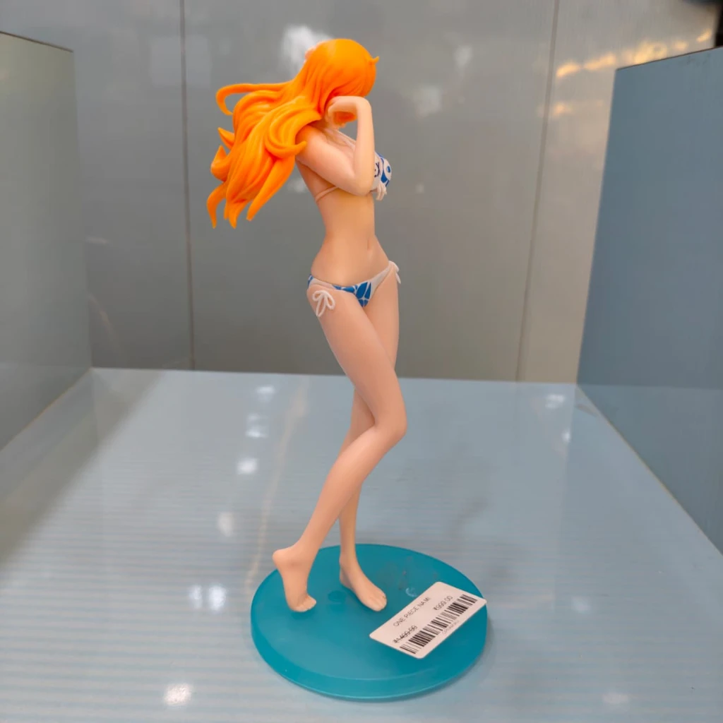 ONE PIECE NAMI 25cm BIG FIGURE - Image 4