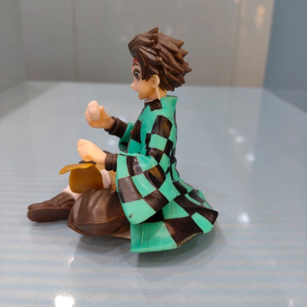 TANJIRO RICEBALL EATING FIGURE - Image 4