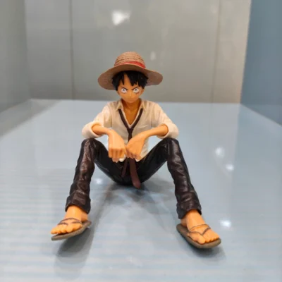 LUFFY SITTING FIGURE