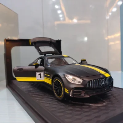 Mercedes-Benz AMG GT R 1:24 Scale Diecast Model