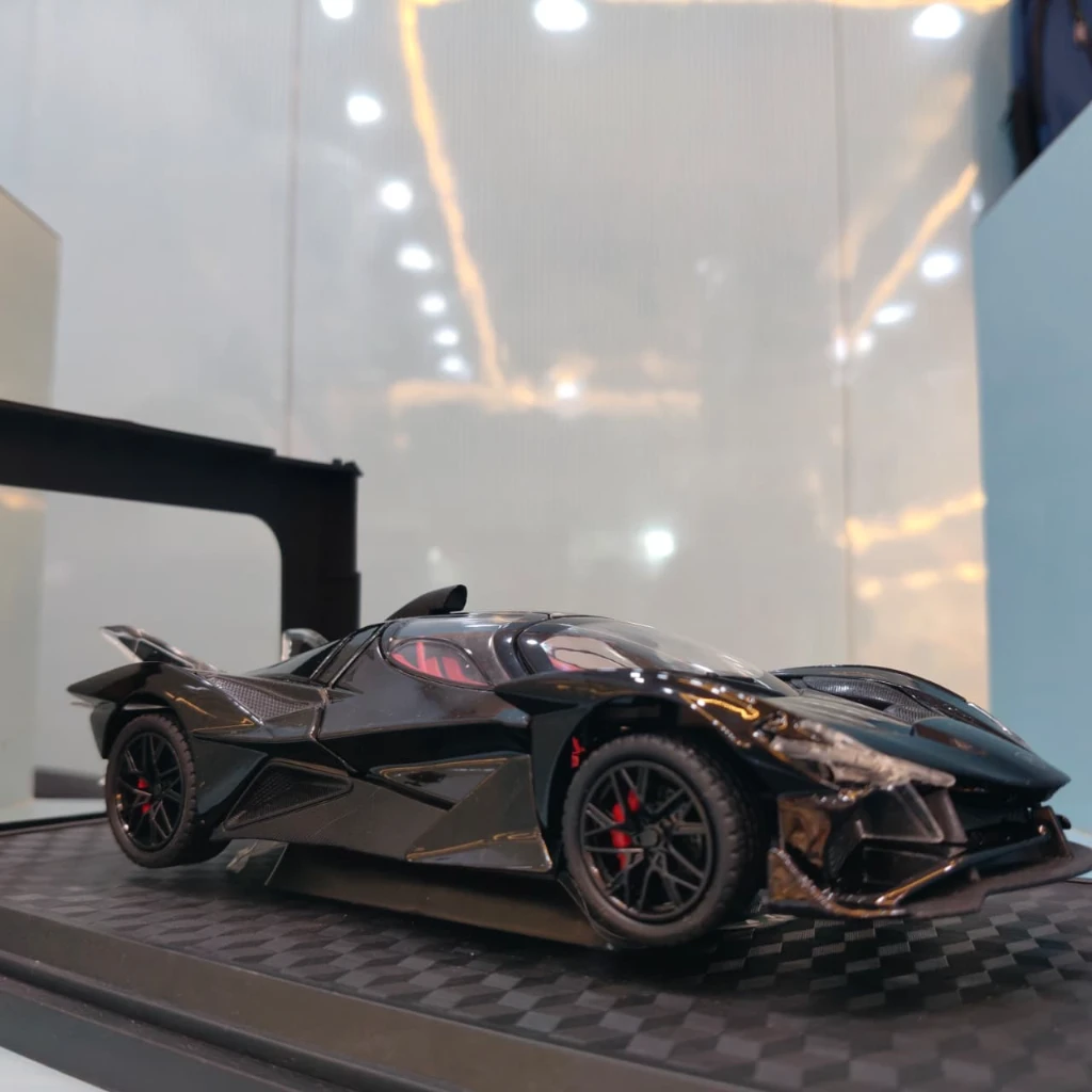 Apollo Project EVO 1:24 Supercar Black - Image 6