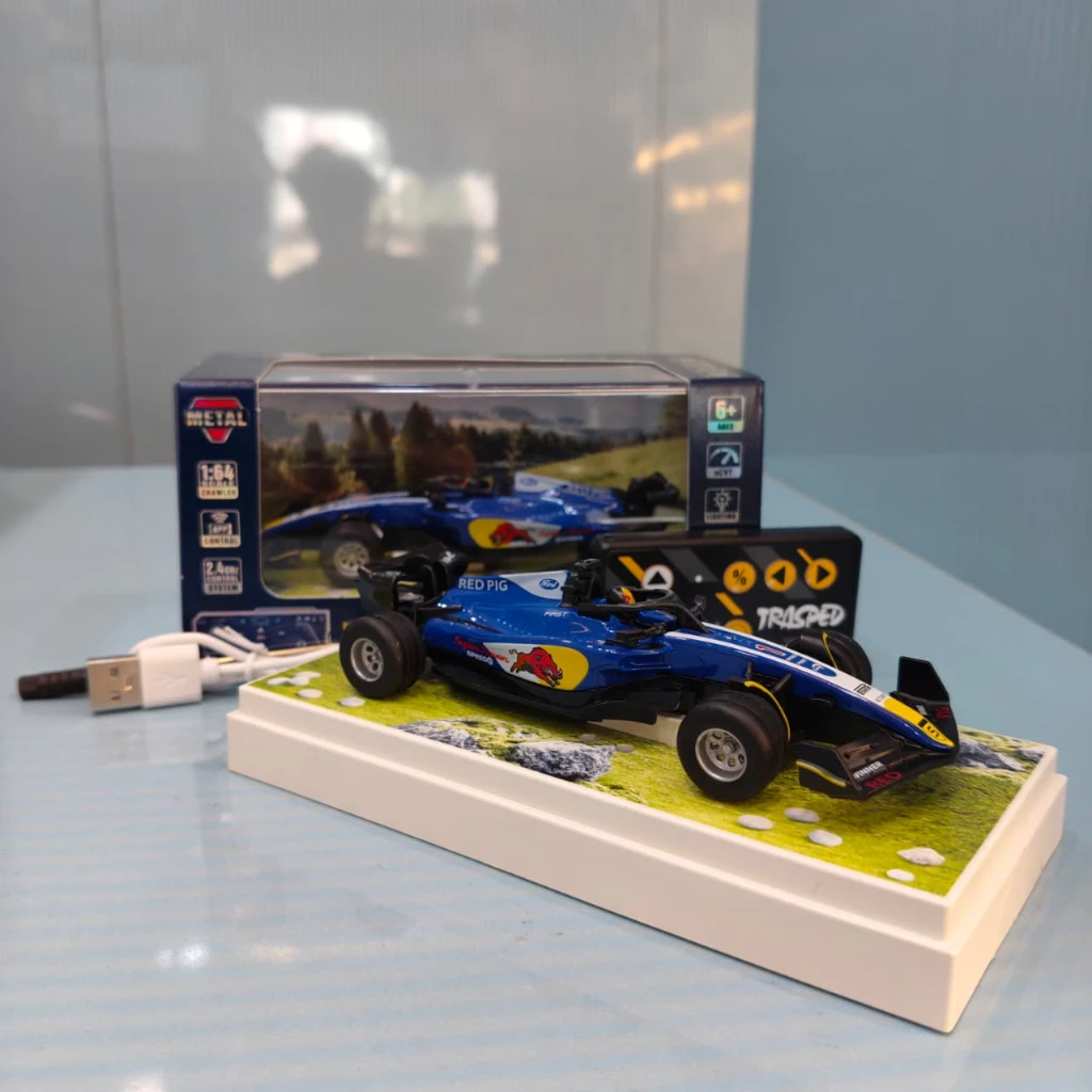 Trasped 1:64 Scale F1 Racing Car – Blue & Yellow Edition, App & 2.4GHz Remote Control - Image 4
