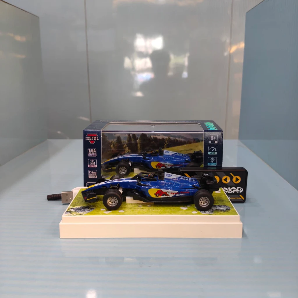 Trasped 1:64 Scale F1 Racing Car – Blue & Yellow Edition, App & 2.4GHz Remote Control - Image 2
