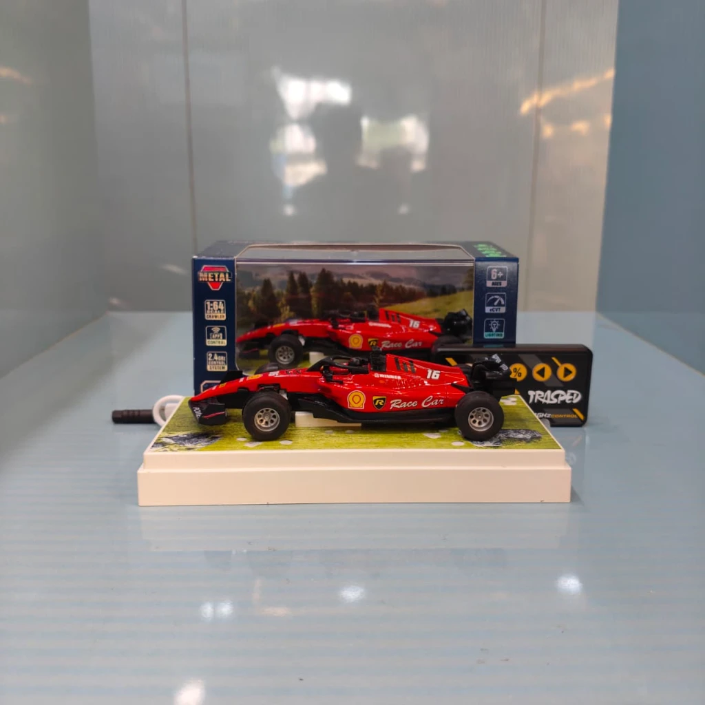 Trasped 1:64 Scale F1 Racing Car – Red "Race Car" Edition, App & 2.4GHz Remote Control - Image 3