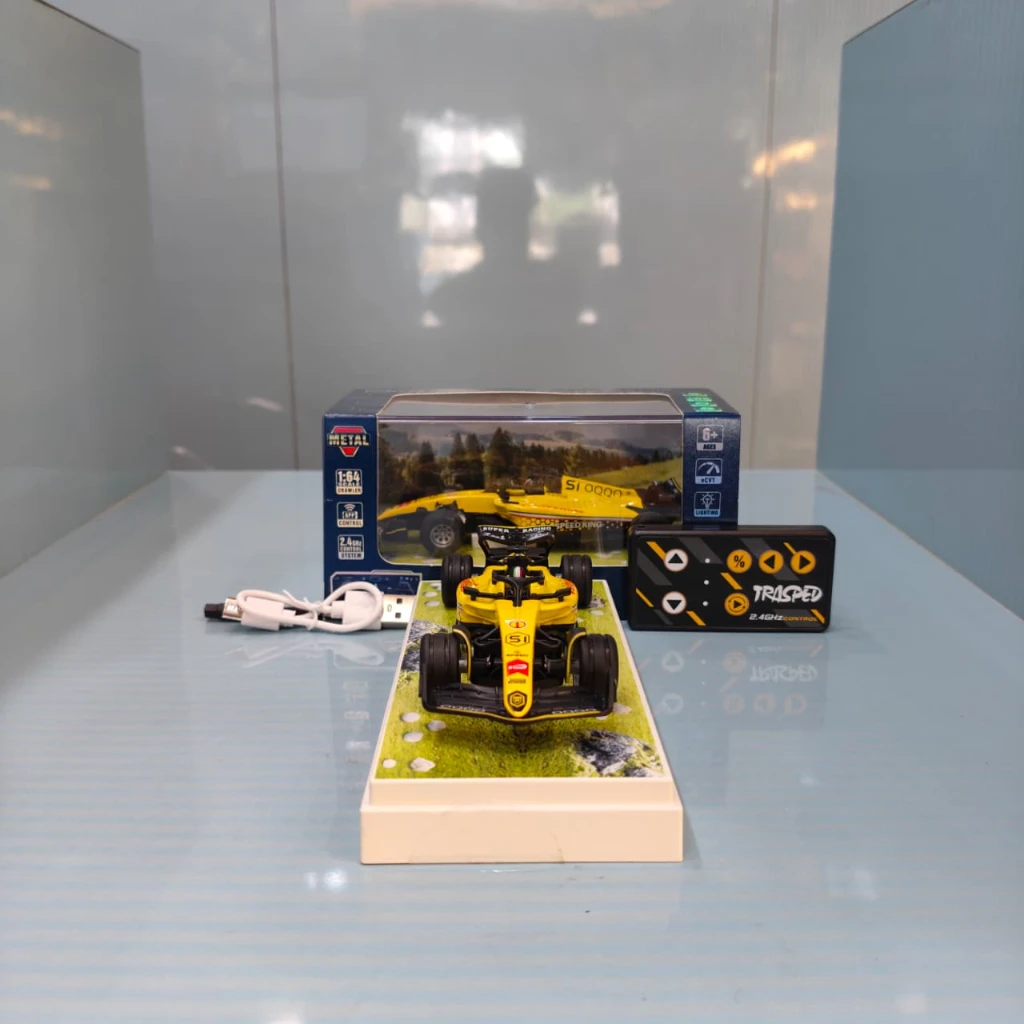 Trasped 1:64 Scale F1 Racing Car – Yellow "Speed King" Edition, App & 2.4GHz Remote Control - Image 3