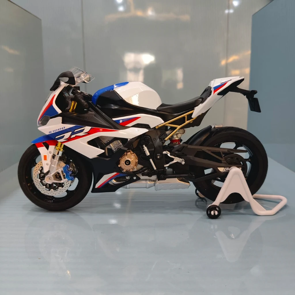BMW S1000 RR 1:9 Scale Die-Cast Bike - Image 2