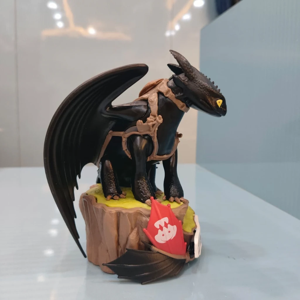 TOOTHLESS – HOW TO TRAIN YOUR DRAGON FIGURE WITH BOX – 14 CM - Image 4