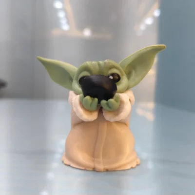 Grogu (Baby Yoda) Holding Egg Figure – 7 CM