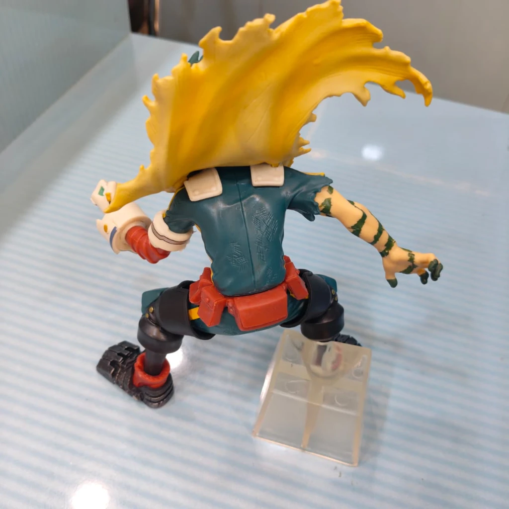 Izuku Midoriya (Deku) Figure from My Hero Academia 20cm - Image 2
