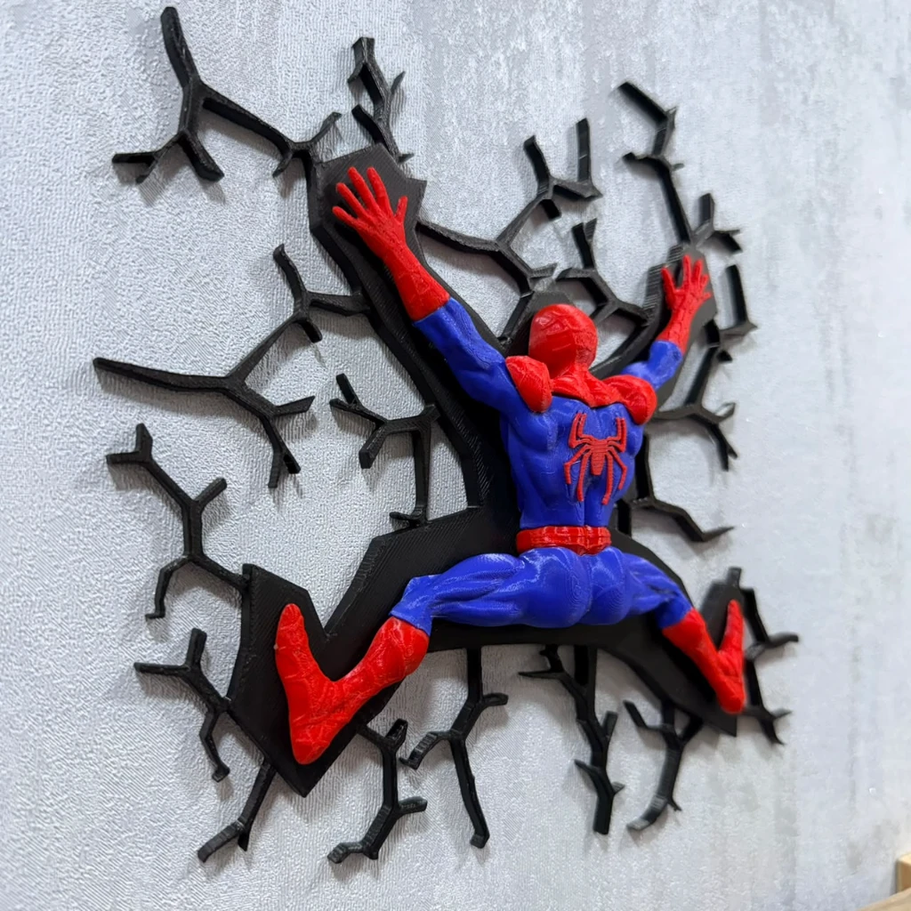 🕷️ Spider-Man Wall Crashed Figure – 22 CM - Image 3