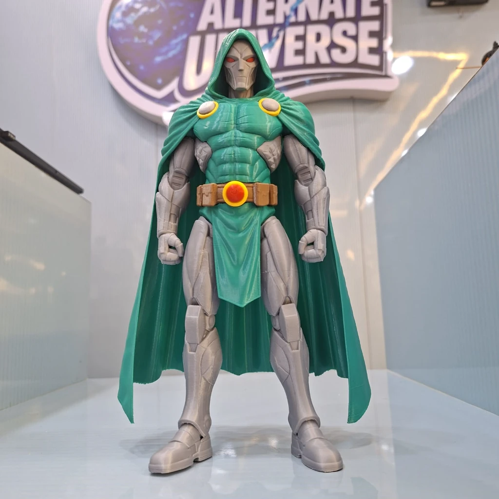 Doctor Doom 24cm Action Figure