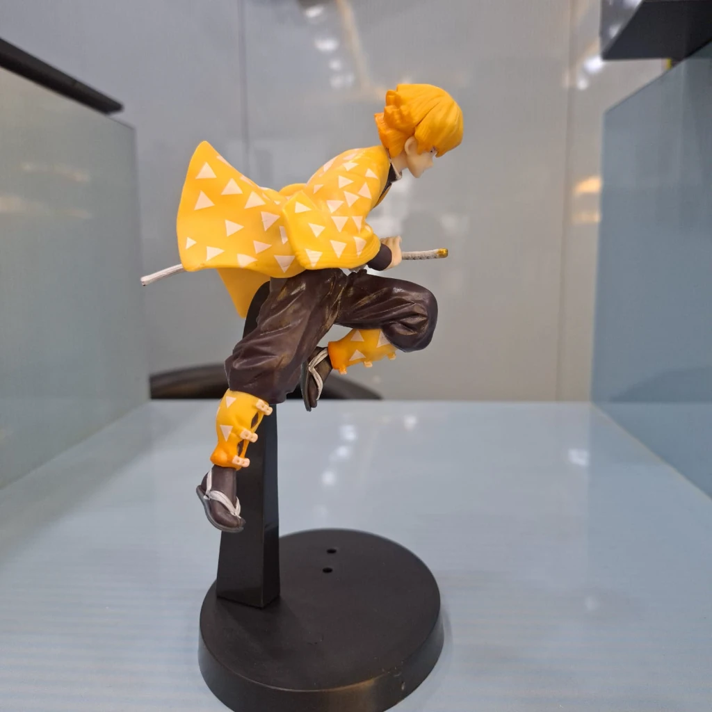 Zenitsu Agatsuma 18 cm Action Figure - Image 4