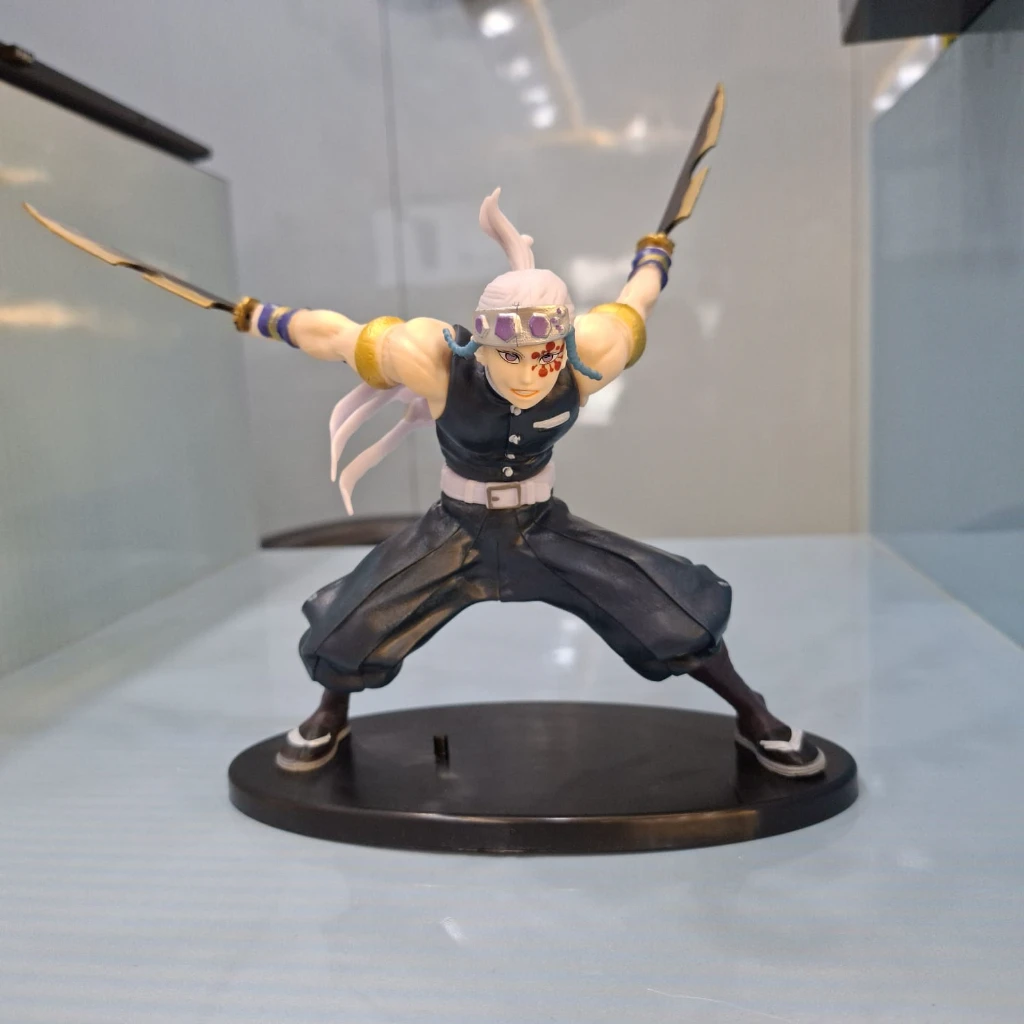 Tengen Uzui 16 cm Action Figure