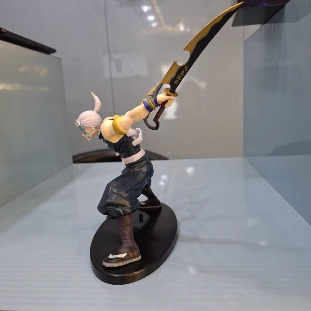 Tengen Uzui 16 cm Action Figure - Image 4